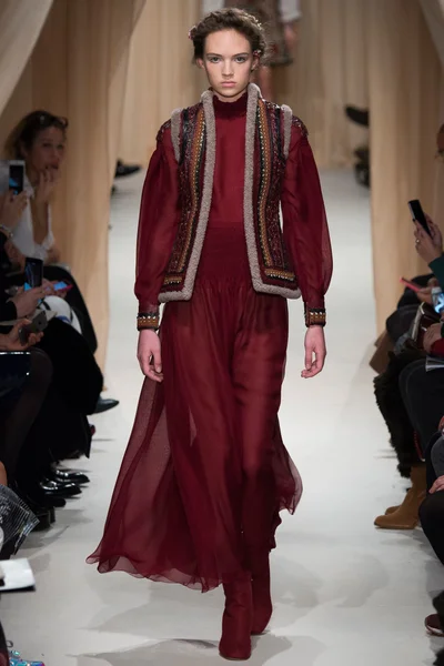 Look 2